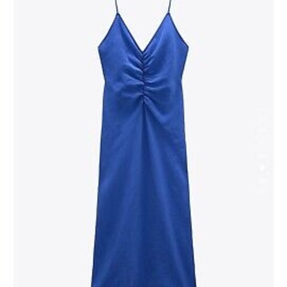 Elegant Blue Spaghetti Strap Dress - Picture 2 of 4